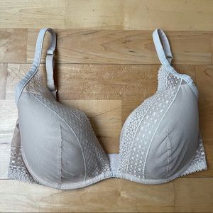 Victoria’s Secret Plunge Lightly Lined Lace Bra